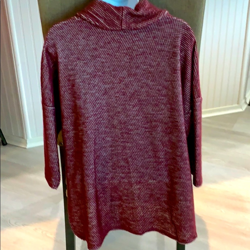 Pullover - Picture 2 of 2